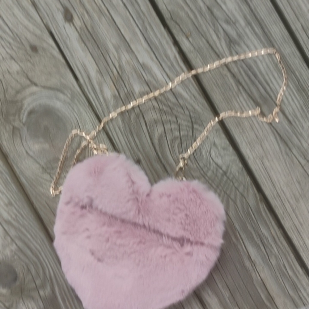 Pink Heart-Shaped Faux Fur Purse - Picture 4 of 6